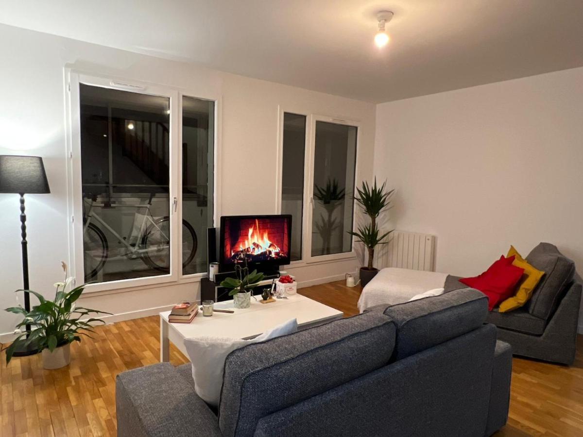 Entire Apartment With Terrace Paris Dış mekan fotoğraf