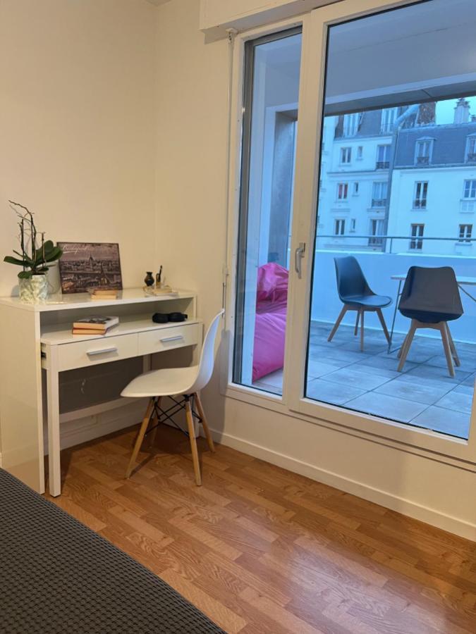 Entire Apartment With Terrace Paris Dış mekan fotoğraf